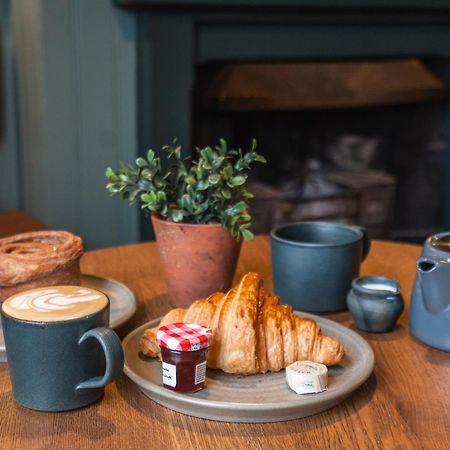 The Lazy Goose - Coffee House & Bedrooms Claypits Phòng bức ảnh